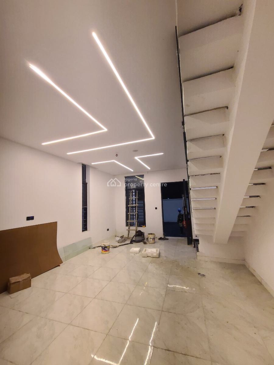 Beautiful Luxury 2 Bedroom +bq in a Btful Estate with 24 Hours Lt.., Lekki Peninsula Scheme 2 Estate,  Abraham Adesanya Ajah Lekki Lagos, Ajiwe, Ajah, Lagos, Terraced Duplex for Sale