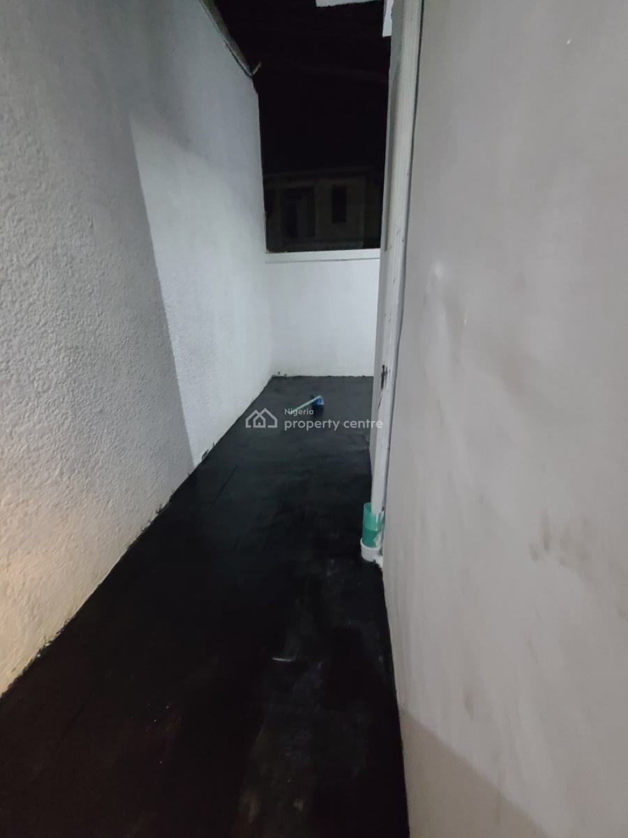 Beautiful Luxury 2 Bedroom +bq in a Btful Estate with 24 Hours Lt.., Lekki Peninsula Scheme 2 Estate,  Abraham Adesanya Ajah Lekki Lagos, Ajiwe, Ajah, Lagos, Terraced Duplex for Sale