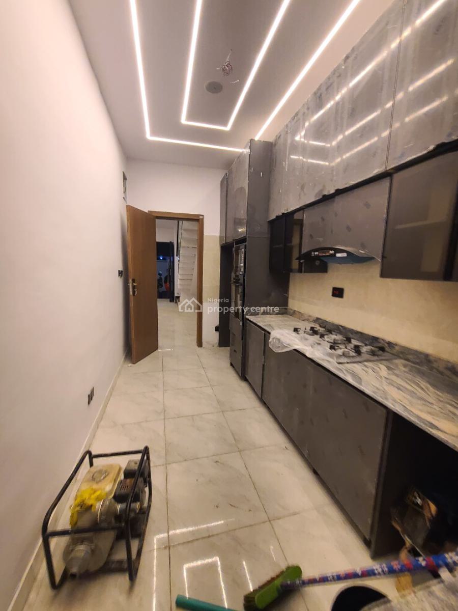 Beautiful Luxury 2 Bedroom +bq in a Btful Estate with 24 Hours Lt.., Lekki Peninsula Scheme 2 Estate,  Abraham Adesanya Ajah Lekki Lagos, Ajiwe, Ajah, Lagos, Terraced Duplex for Sale