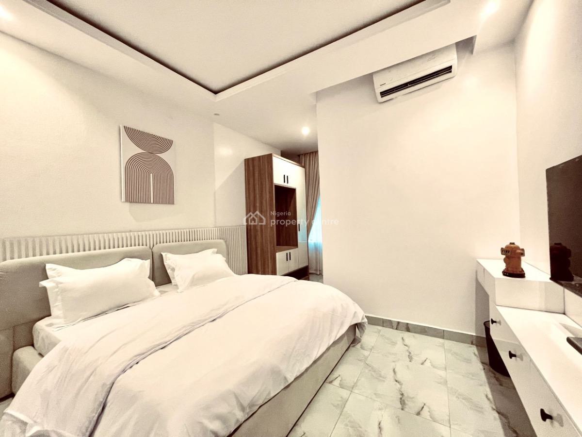 Beautiful 2 Bedrooms Maisonette with Swimming Pool and Ps5, Ezra Court, Lekki Phase 1, Lekki, Lagos, Flat / Apartment Short Let