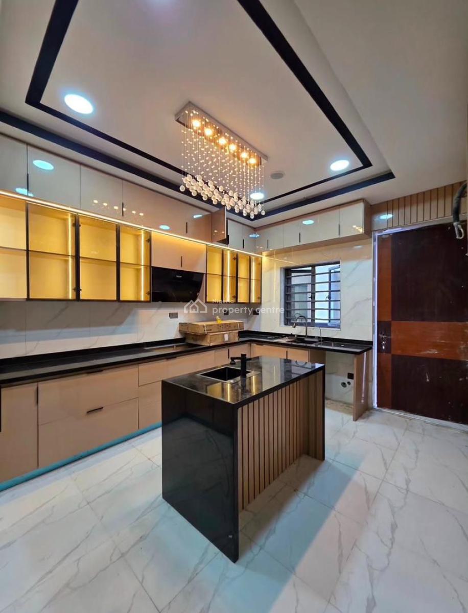 Spacious 5 Bedroom Detaced Duplex with Bq and Rooftop Terrace, Chevron, Lekki, Lagos, Detached Duplex for Sale