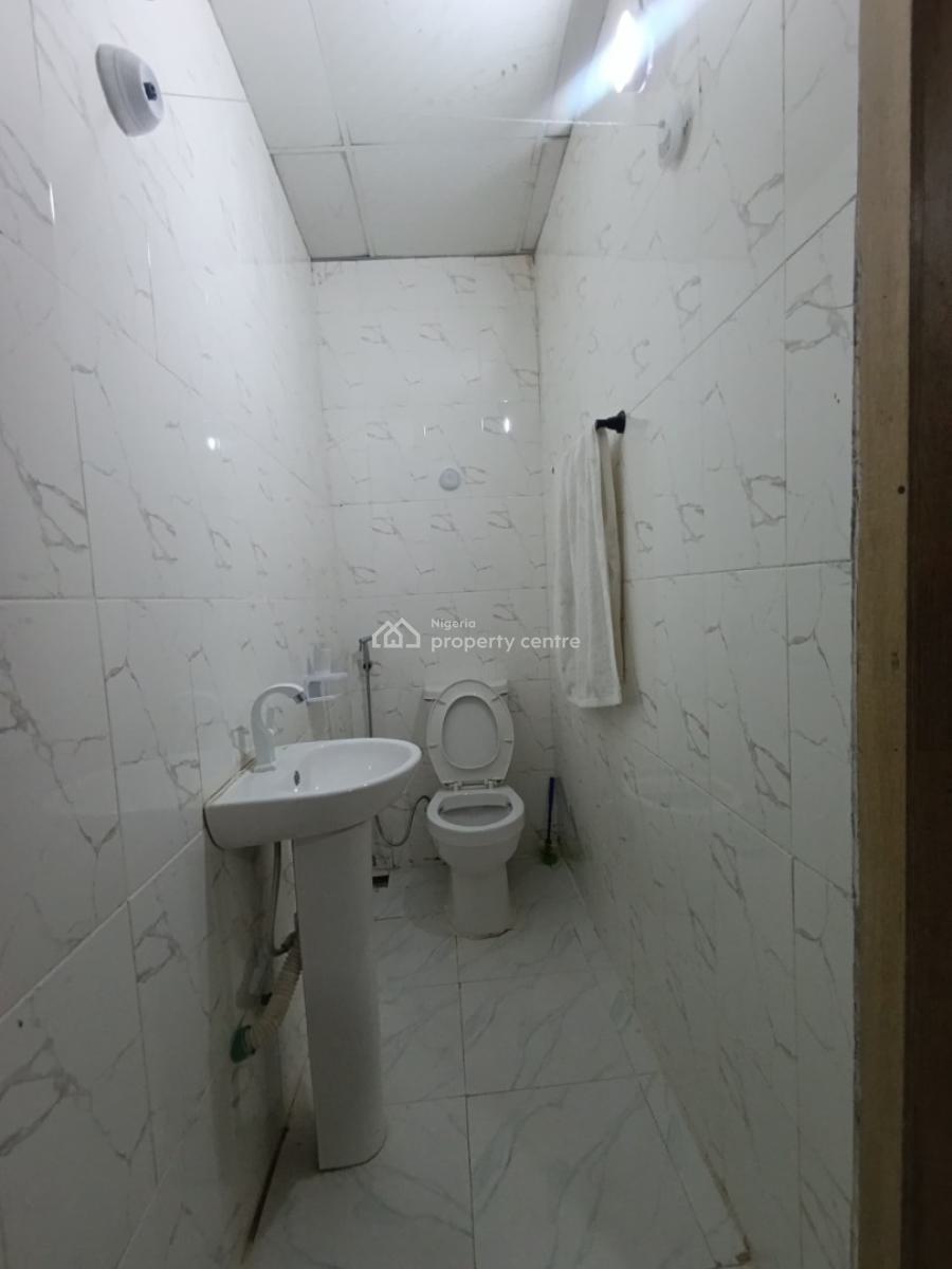 Moderately Furnished 3 Units of 2 Bedrooms, Adeniyi Jones, Ikeja, Lagos, Flat / Apartment Short Let