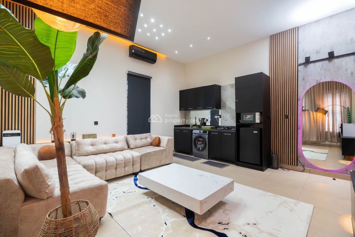 Cozy One Bedroom Apartment with Ps5, Freedom Way, Lekki Phase 1, Lekki, Lagos, Flat / Apartment Short Let