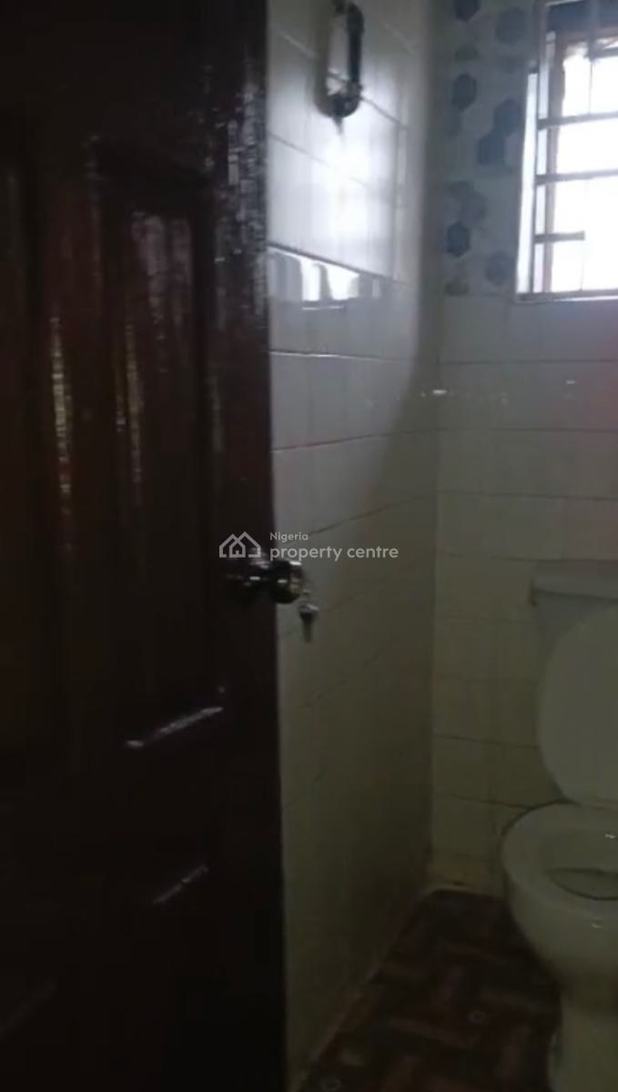 2 Bedroom Apartment, Akins Estate, Ajah, Lagos, Flat / Apartment for Rent