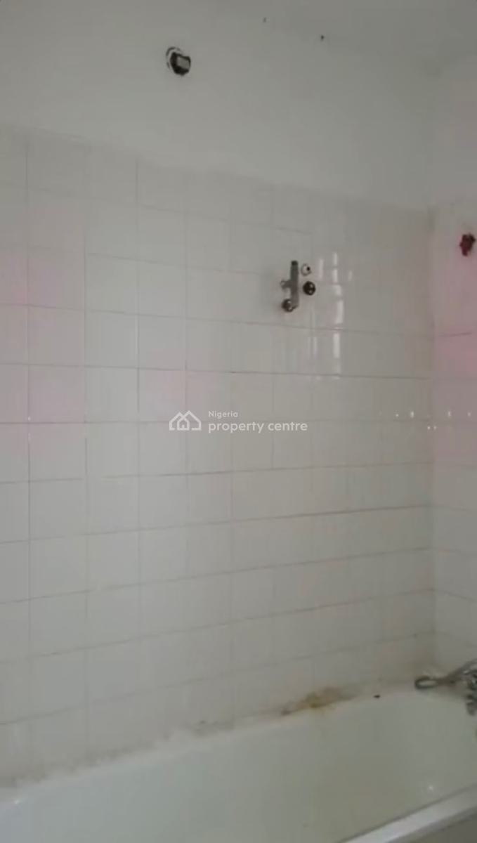 2 Bedroom Apartment, Akins Estate, Ajah, Lagos, Flat / Apartment for Rent