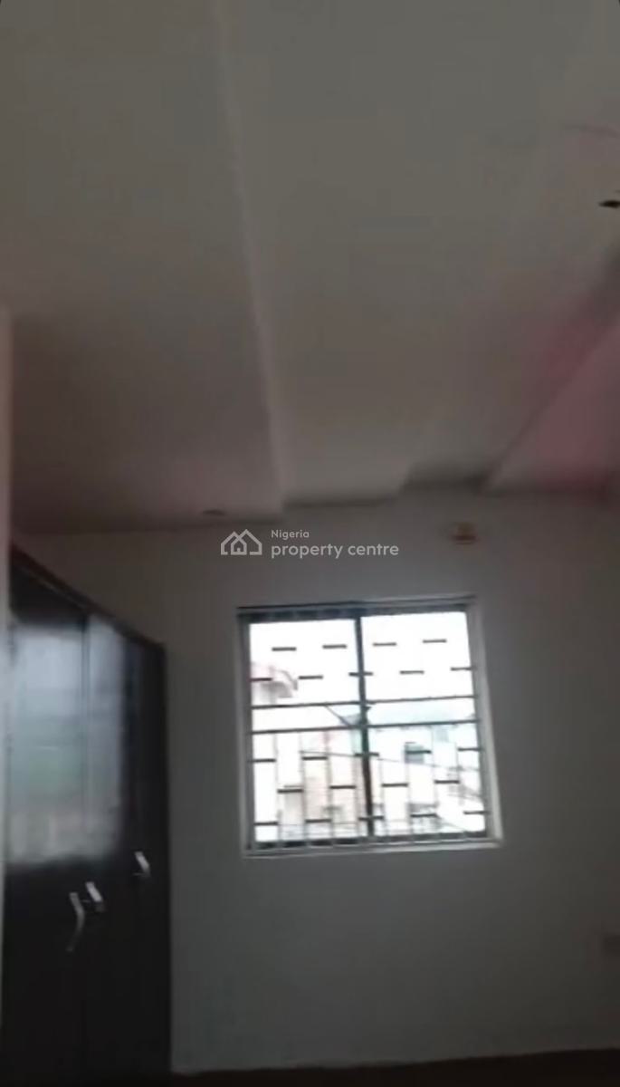 2 Bedroom Apartment, Akins Estate, Ajah, Lagos, Flat / Apartment for Rent