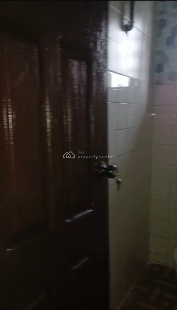 2 Bedroom Apartment, Akins Estate, Ajah, Lagos, Flat / Apartment for Rent