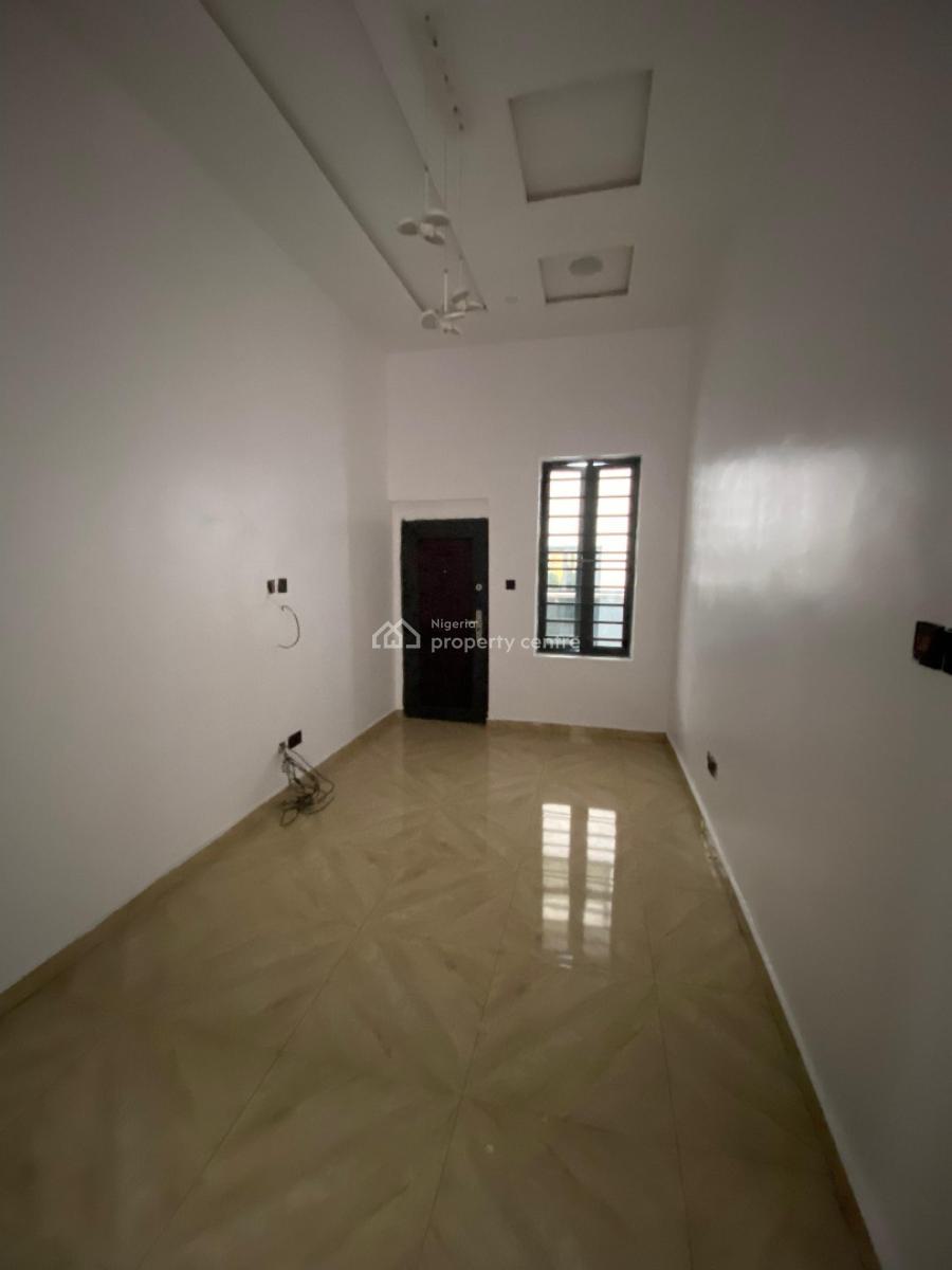 Well Built 5 Bedroom Detached Duplex with 2 Bqs in a Secure Axis, Chevron, Lekki, Lagos, Detached Duplex for Sale