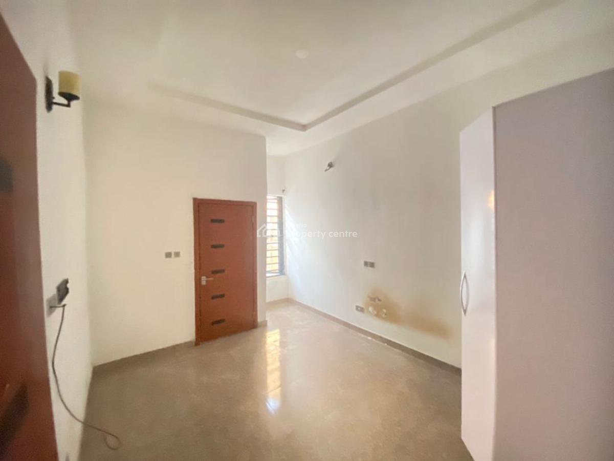 Maintained 4 Bedrooms Duplex, Ikota, Lekki, Lagos, Terraced Duplex for Rent