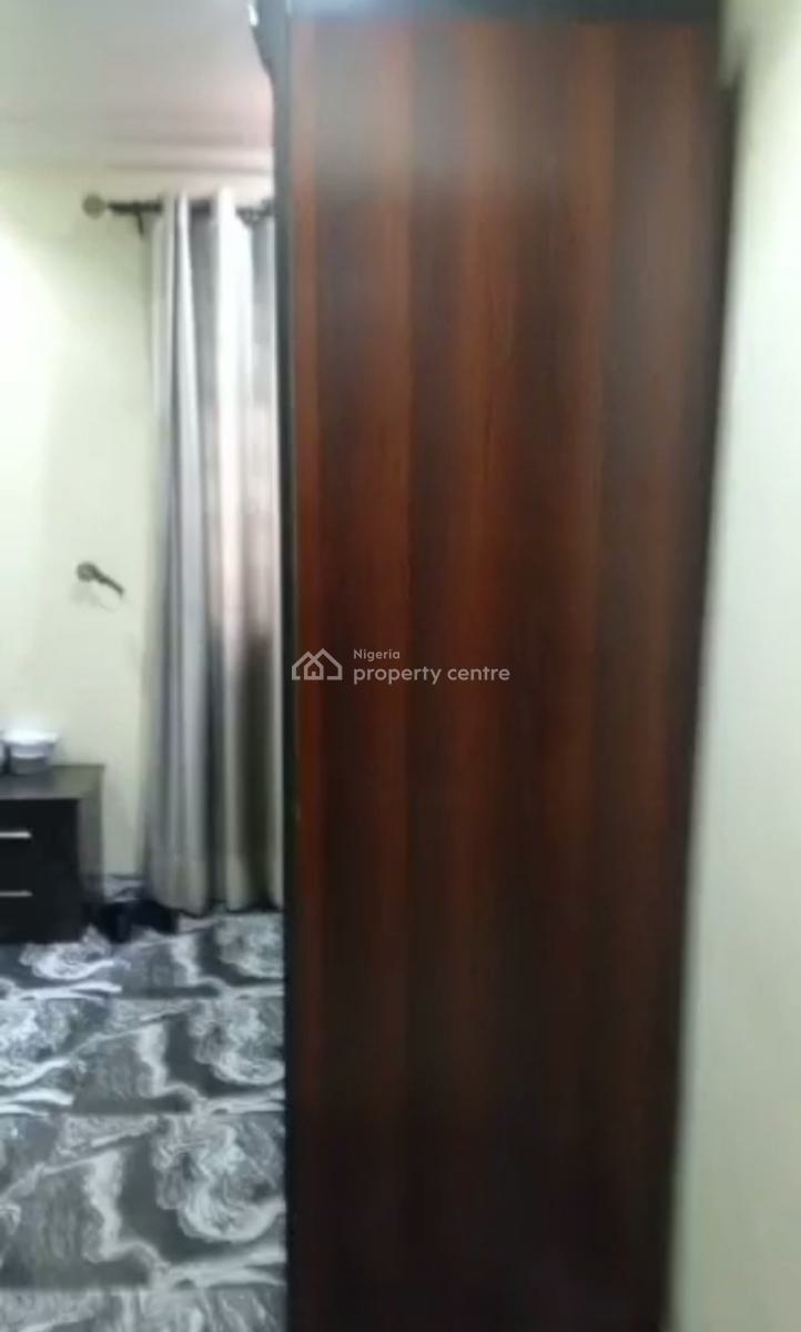 Fully Furnished 3 Bedroom Flat, Herbert Macaulay, Adekunle, Yaba, Lagos, Flat / Apartment for Rent