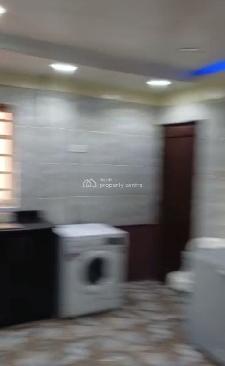 Fully Furnished 3 Bedroom Flat, Herbert Macaulay, Adekunle, Yaba, Lagos, Flat / Apartment for Rent