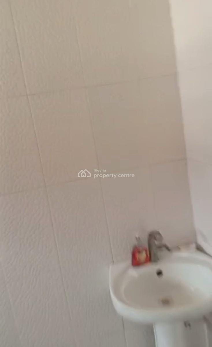 Fully Furnished 3 Bedroom Flat, Herbert Macaulay, Adekunle, Yaba, Lagos, Flat / Apartment for Rent