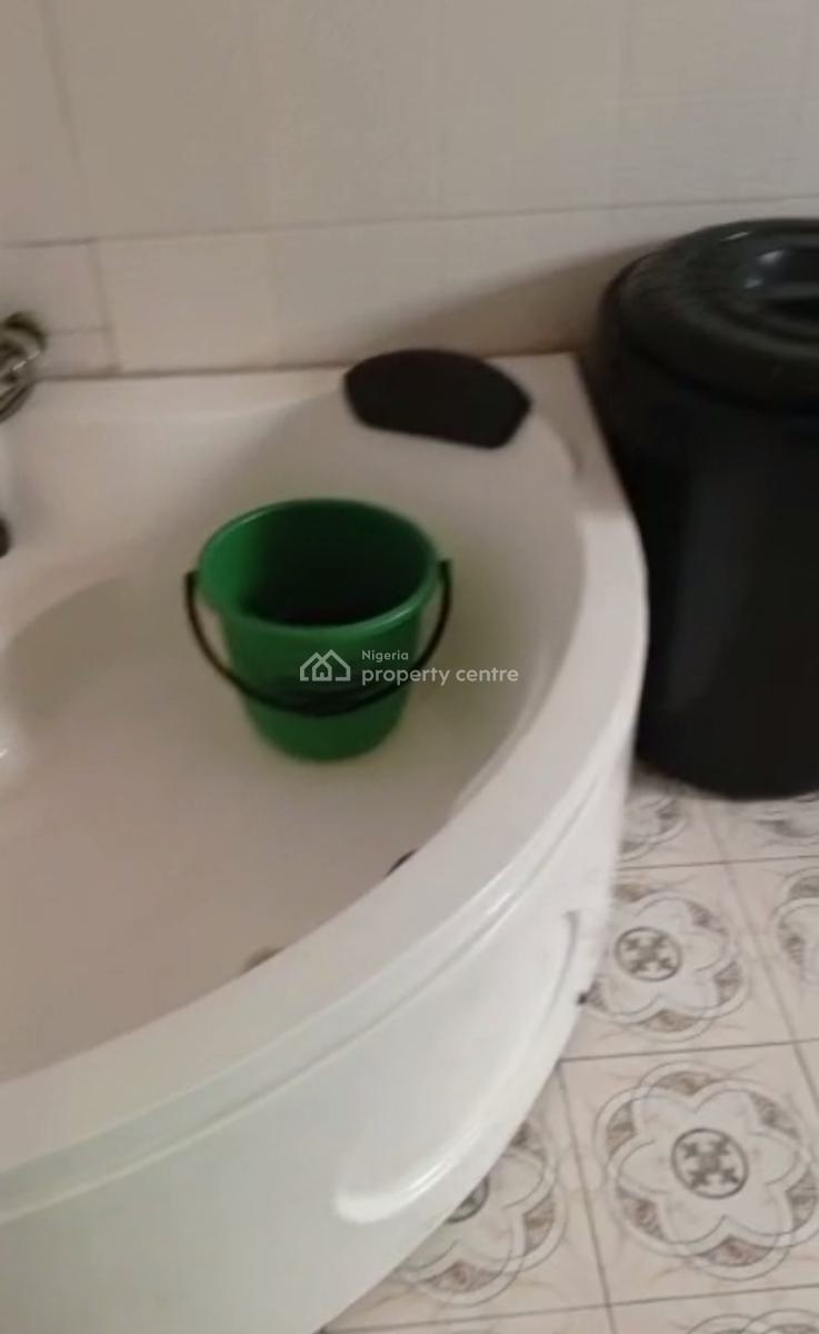 Fully Furnished 3 Bedroom Flat, Herbert Macaulay, Adekunle, Yaba, Lagos, Flat / Apartment for Rent