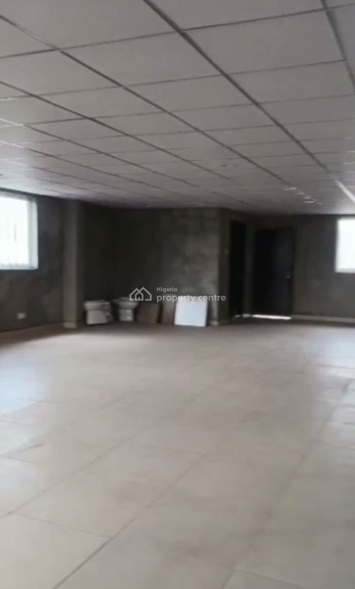 a Massive Open Space, Long Fadeyi Onipanu Ikorodu Rd Express, Onipanu, Shomolu, Lagos, Commercial Property for Rent