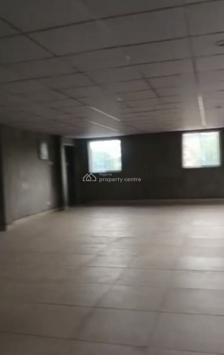 a Massive Open Space, Long Fadeyi Onipanu Ikorodu Rd Express, Onipanu, Shomolu, Lagos, Commercial Property for Rent