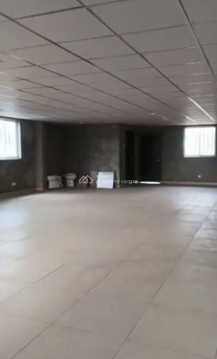 a Massive Open Space, Long Fadeyi Onipanu Ikorodu Rd Express, Onipanu, Shomolu, Lagos, Commercial Property for Rent