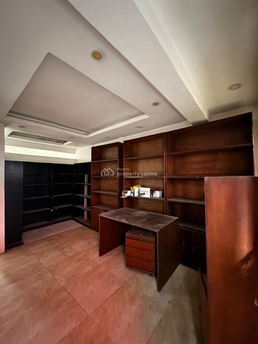 Very Solid 4 Bedrooms Terraced Duplex in a Private Estate., Off Adeniran Ogunsanya, Surulere, Lagos, Terraced Duplex for Sale