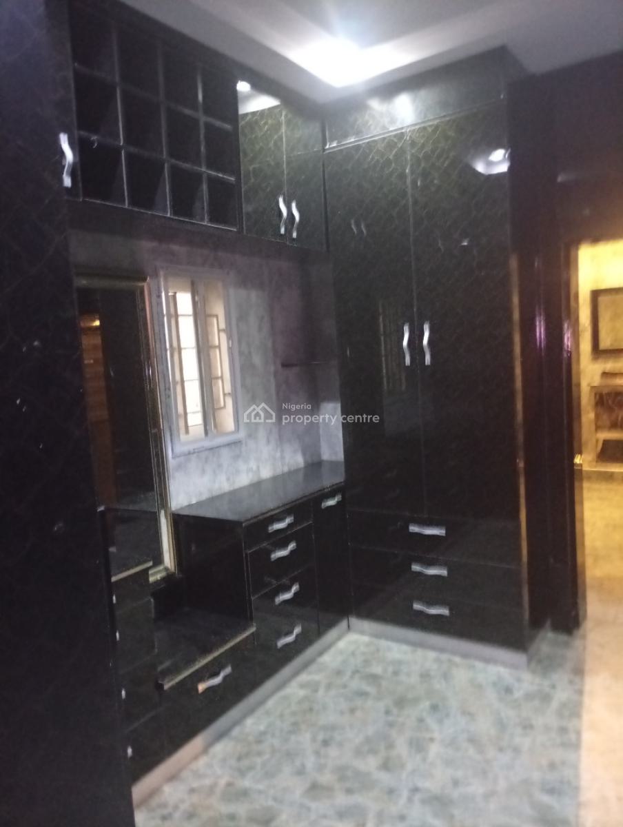 Serviced and Furnished 4 Bedroom Semi Detached Duplex with a Bq, Guzape District, Abuja, Semi-detached Duplex for Rent