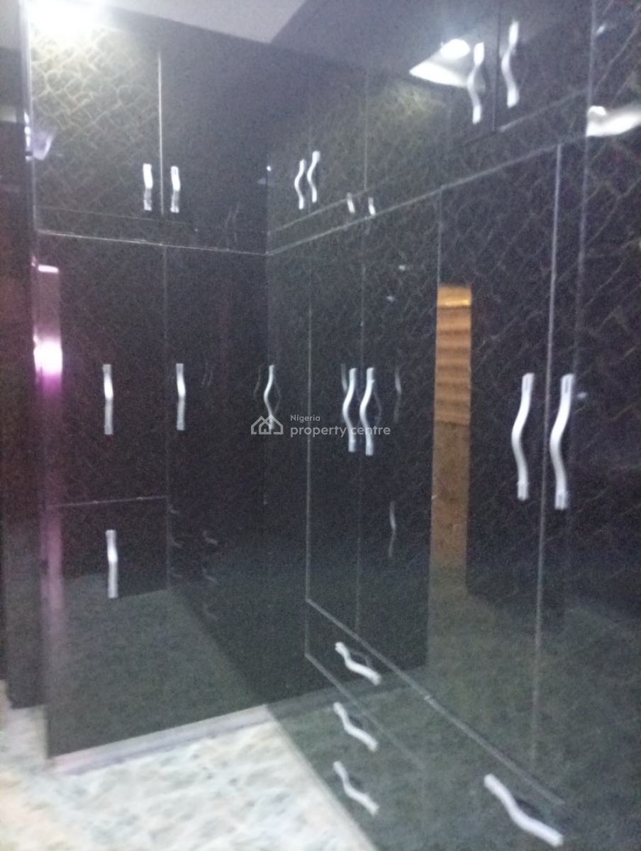 Serviced and Furnished 4 Bedroom Semi Detached Duplex with a Bq, Guzape District, Abuja, Semi-detached Duplex for Rent