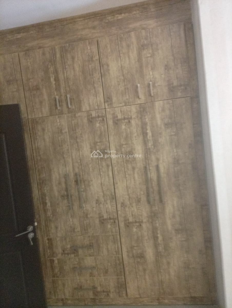 Serviced and Furnished 4 Bedroom Semi Detached Duplex with a Bq, Guzape District, Abuja, Semi-detached Duplex for Rent