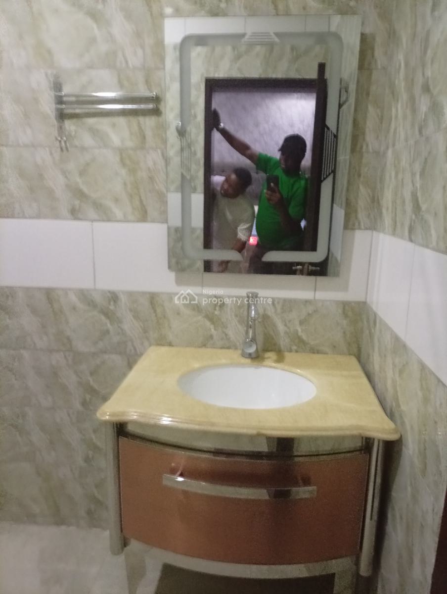 Serviced and Furnished 4 Bedroom Semi Detached Duplex with a Bq, Guzape District, Abuja, Semi-detached Duplex for Rent