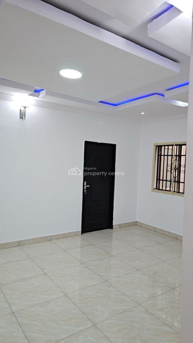2 Bedrooms Upstairs Flat, Ogombo, Ajah, Lagos, Flat / Apartment for Rent