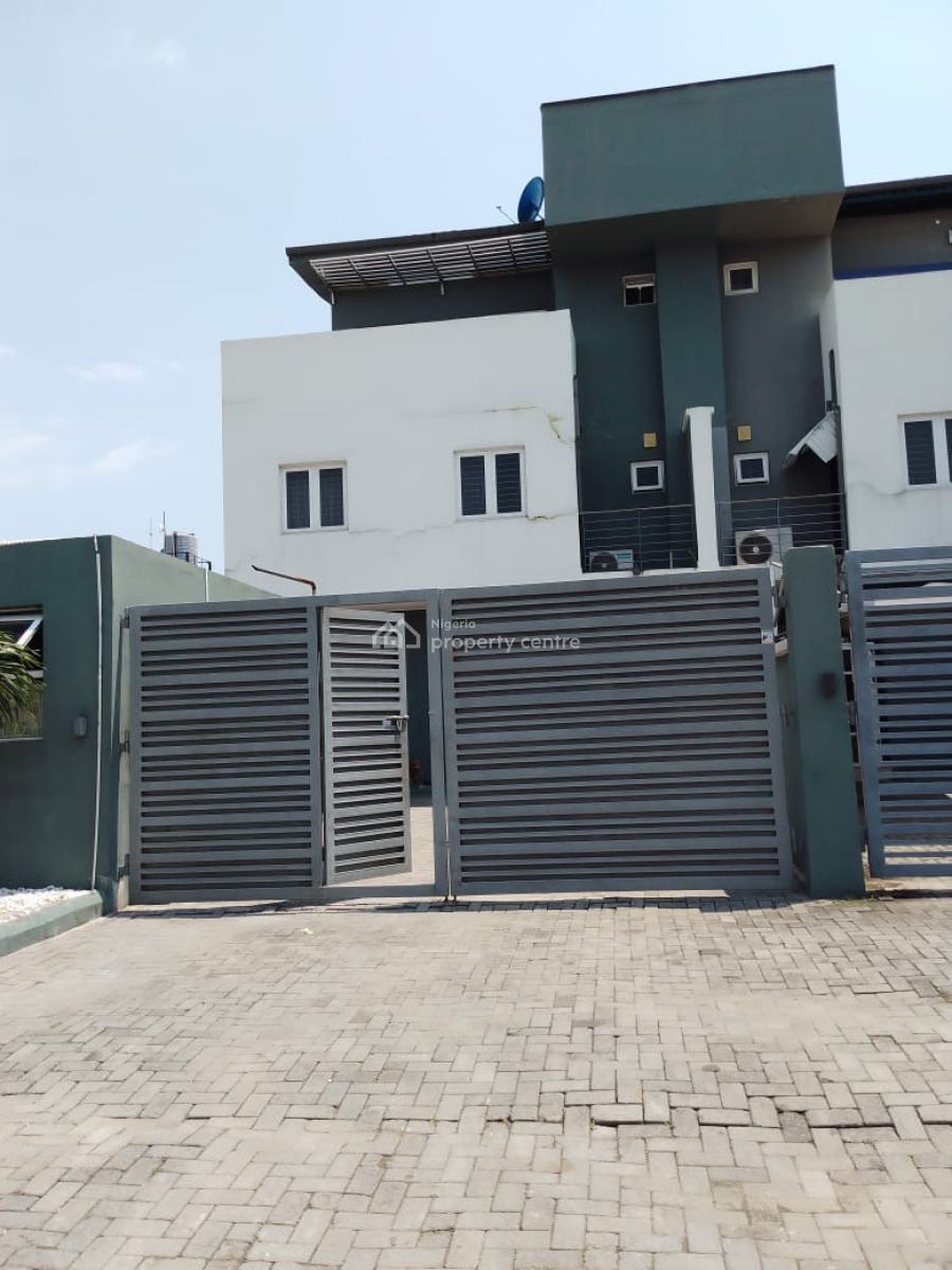 2 Units of 4 Bedroom Self Compound Duplexes with Swimming Pool, Off Admiralty Way, Lekki Phase 1, Lekki, Lagos, House Short Let