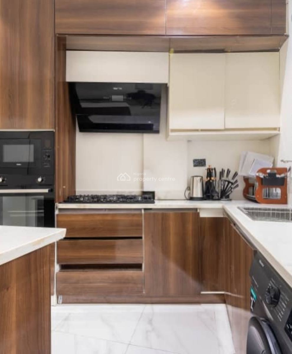 Tastefully Furnished and Serviced with 24/7 Power Supply 2 Bedroom En, Lekki Phase 1, Lekki, Lagos, Flat / Apartment for Rent