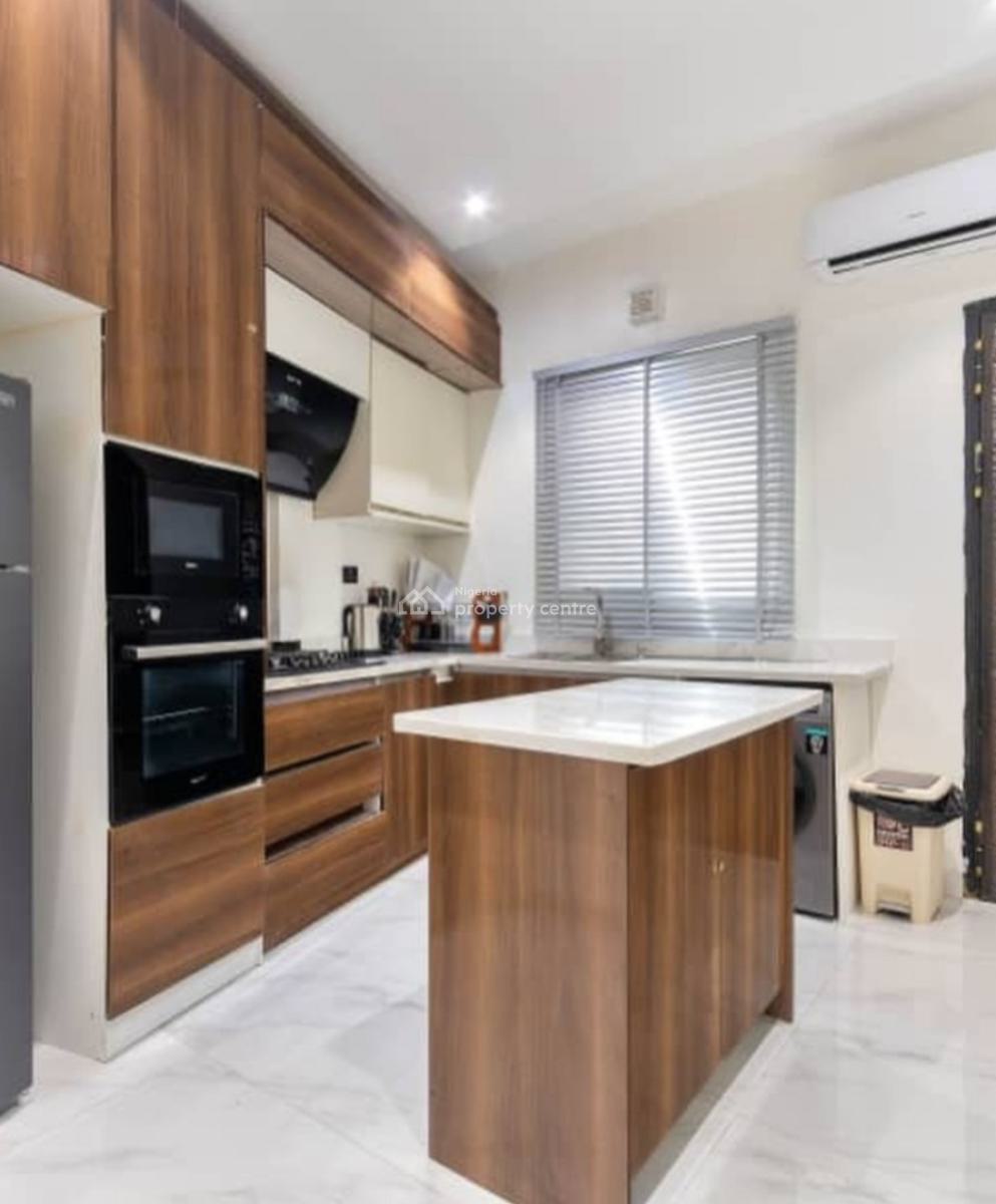 Tastefully Furnished and Serviced with 24/7 Power Supply 2 Bedroom En, Lekki Phase 1, Lekki, Lagos, Flat / Apartment for Rent