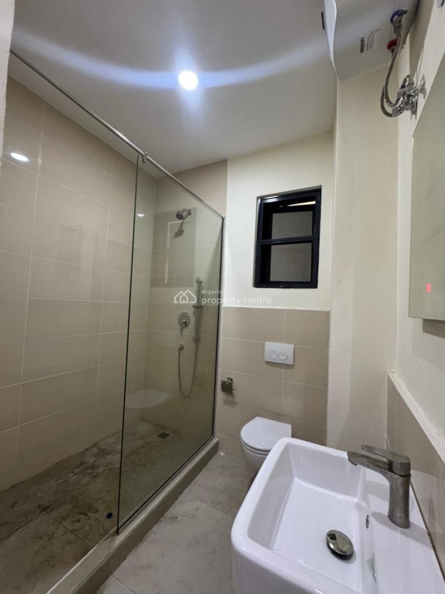 Brand New Waterfront 3 Bedroom Maisonette with Bq, Lekki Phase 1, Lekki, Lagos, Flat / Apartment for Sale