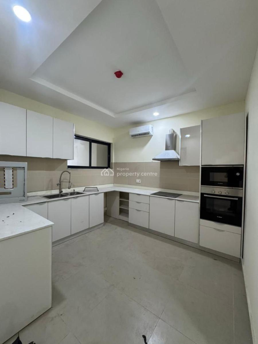 Brand New Waterfront 3 Bedroom Maisonette with Bq, Lekki Phase 1, Lekki, Lagos, Flat / Apartment for Sale