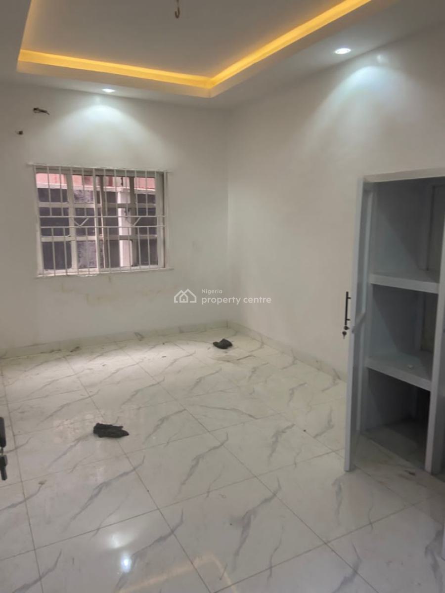 3 Bedroom Apartment, Gra Phase 1, Magodo, Lagos, Flat / Apartment for Rent