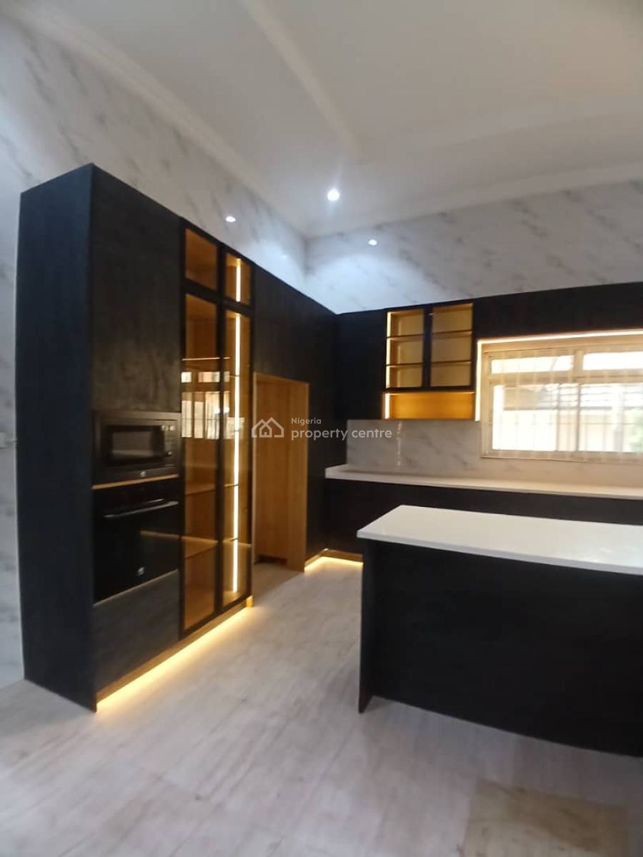 Exquisitely Renovated 5 Bedroom with a Penthouse Plus 2 Rooms Bqs Plus, Asokoro District, Abuja, Detached Bungalow for Rent