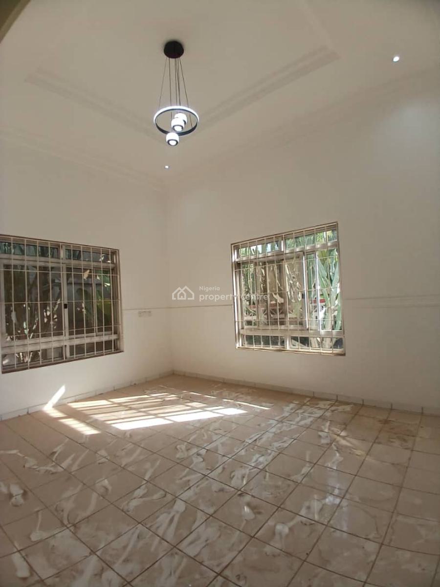 Exquisitely Renovated 5 Bedroom with a Penthouse Plus 2 Rooms Bqs Plus, Asokoro District, Abuja, Detached Bungalow for Rent