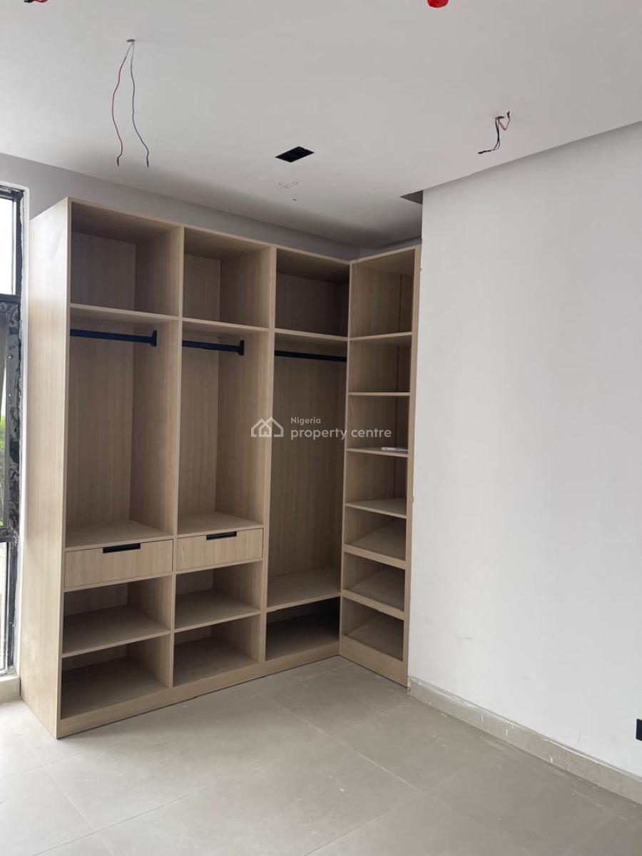 Luxury 2 Bedroom Flat with Bq, Off Admiralty Way, Lekki Phase 1, Lekki, Lagos, Flat / Apartment for Rent