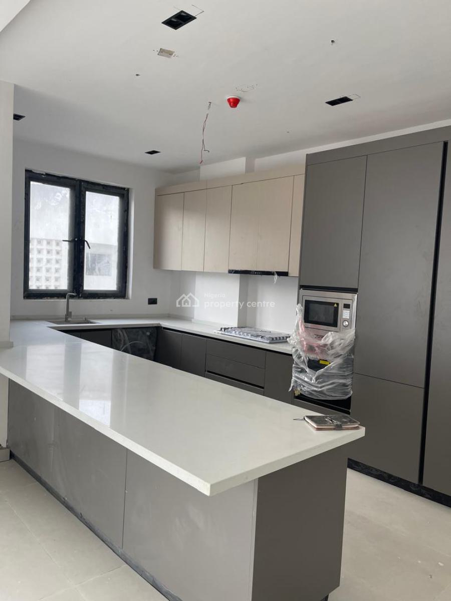 Luxury 2 Bedroom Flat with Bq, Off Admiralty Way, Lekki Phase 1, Lekki, Lagos, Flat / Apartment for Rent