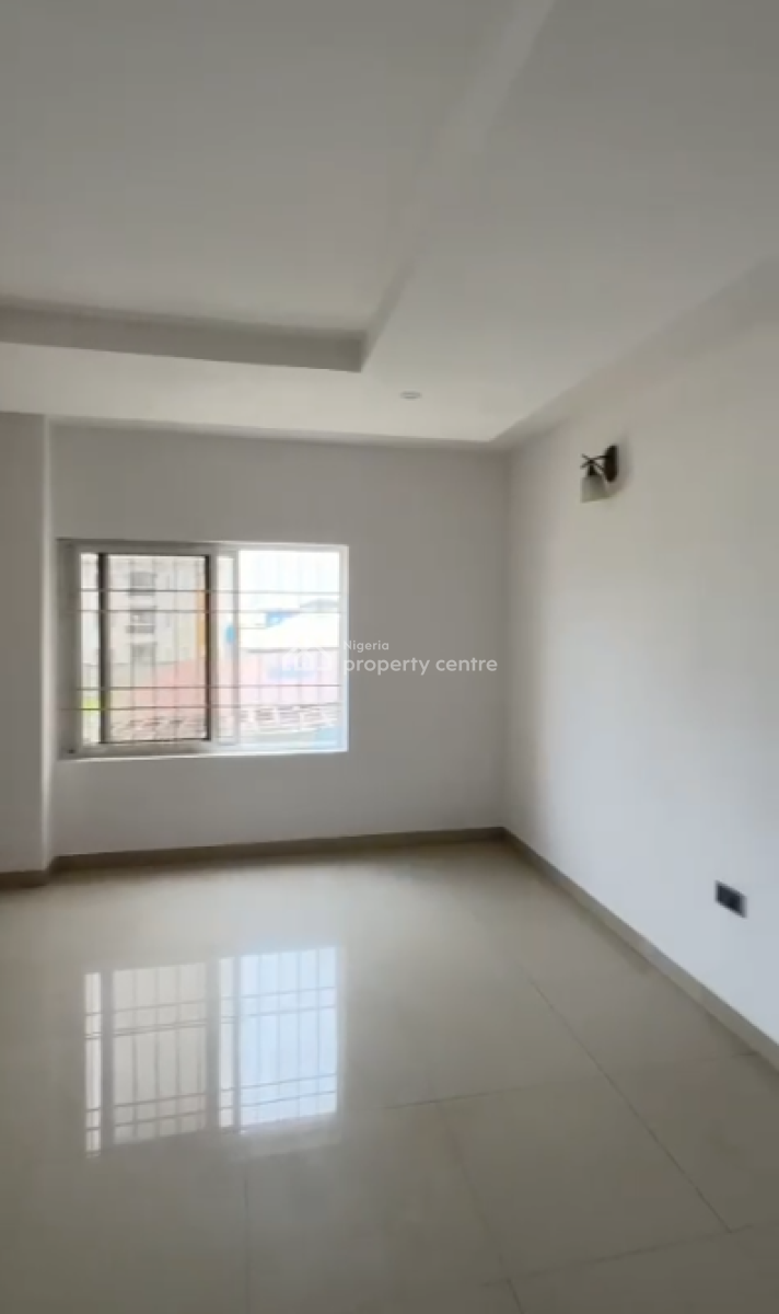 Standard 3 Bedroom Apartment, Ogombo Rd, Abraham Adesanya, Lekki Phase 2, Lekki, Lagos, Flat / Apartment for Rent