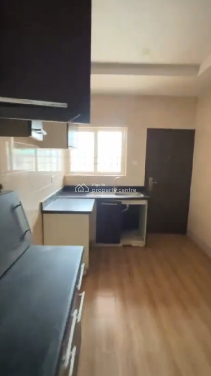 Standard 3 Bedroom Apartment, Ogombo Rd, Abraham Adesanya, Lekki Phase 2, Lekki, Lagos, Flat / Apartment for Rent