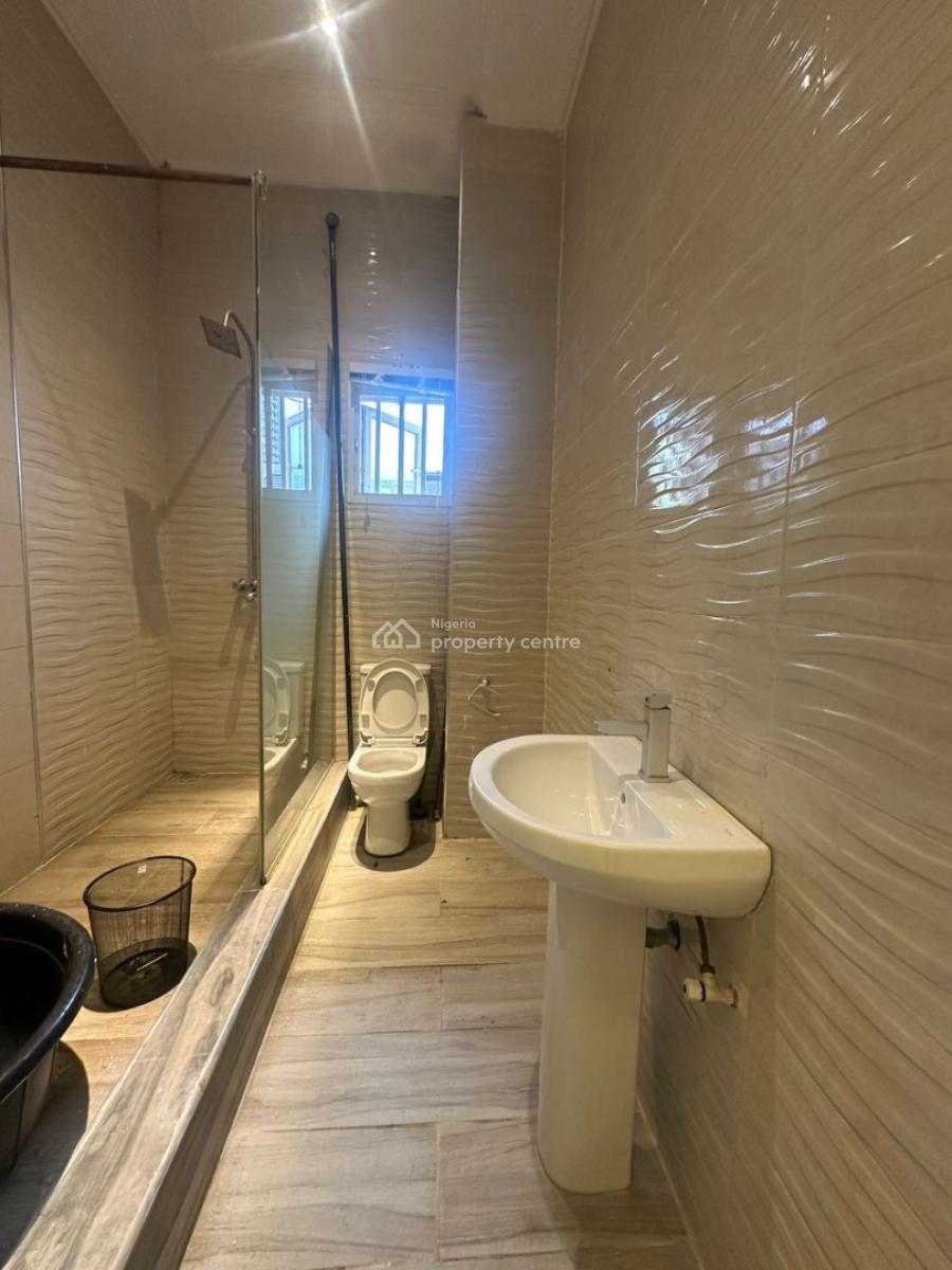 Newly Renovated & Well-maintained 3-bedroom Apartment with Bq, Ikoyi, Lagos, Flat / Apartment for Rent