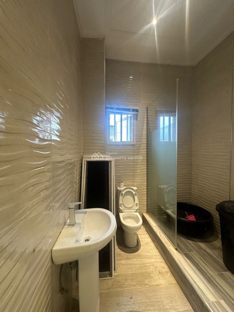 Newly Renovated & Well-maintained 3-bedroom Apartment with Bq, Ikoyi, Lagos, Flat / Apartment for Rent