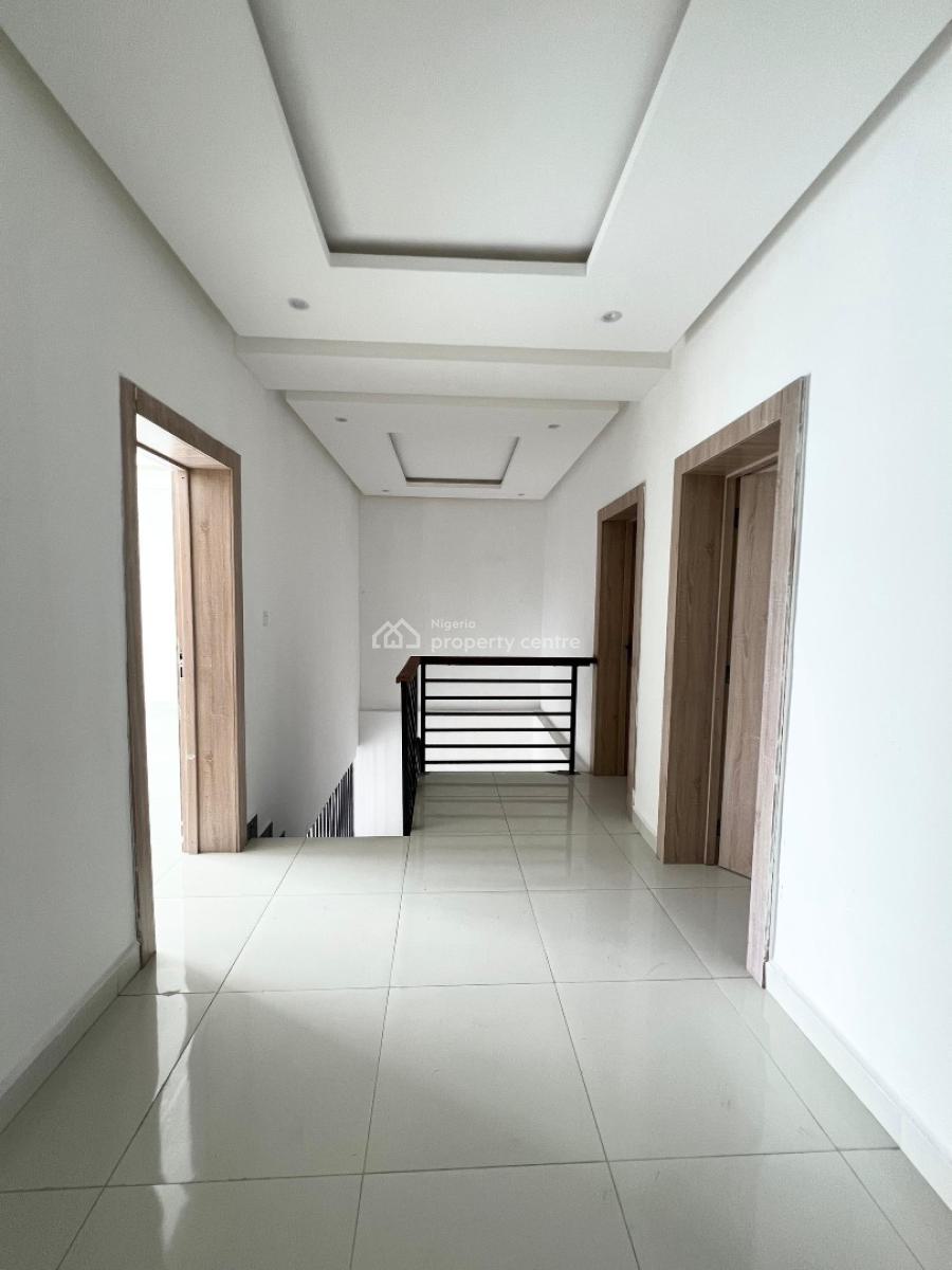Self Compound 4 Bedroom Terrace Duplex, Ikota, Lekki, Lagos, Terraced Duplex for Sale