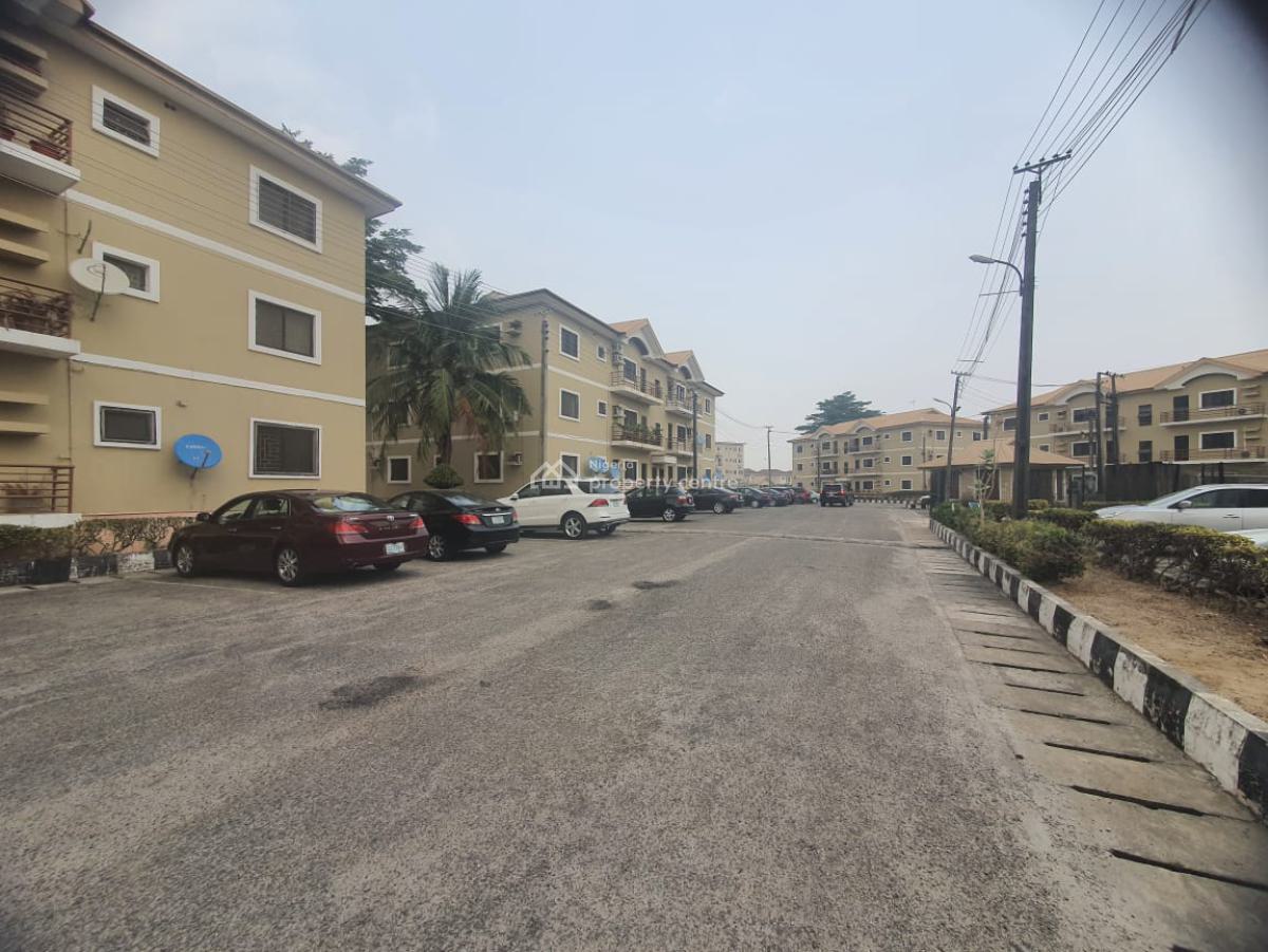 Luxury 3 Bedroom Apartment, Femi Okunnu Estate, Shoprite Road Osapa, Lekki, Lagos, Flat / Apartment for Sale
