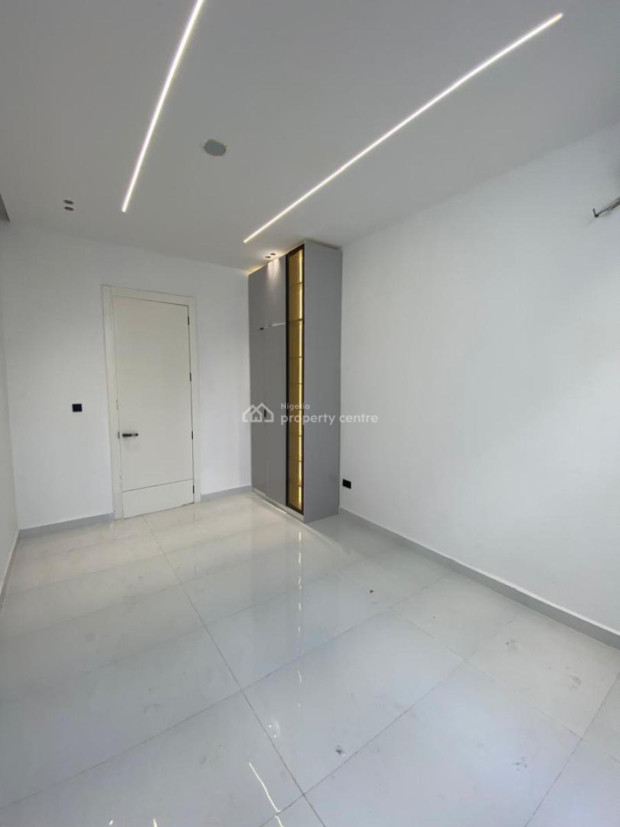 Newly Built 5 Bedroom Design Duplex with 1 En-suite Maid Room, Gated Estate in Chevron, Lekki, Lagos, Detached Duplex for Sale