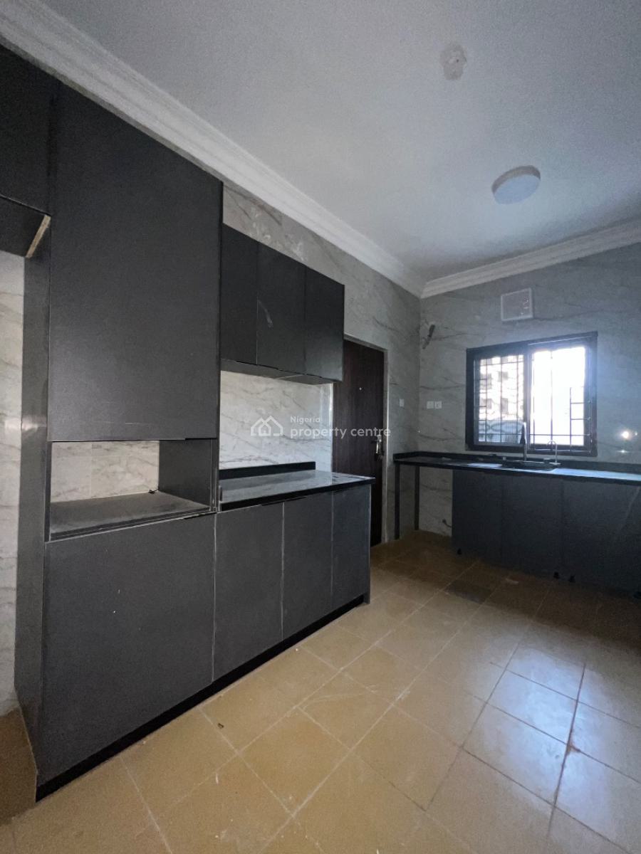 Aesthetically Built 3 Bedroom Apartment  with Bq, Lekki Phase 1, Lekki, Lagos, Flat / Apartment for Rent