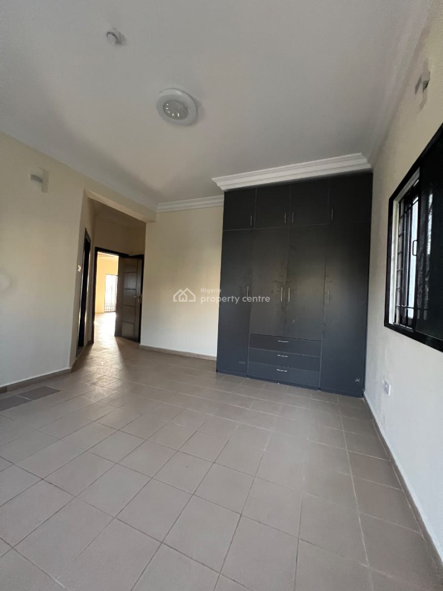 Aesthetically Built 3 Bedroom Apartment  with Bq, Lekki Phase 1, Lekki, Lagos, Flat / Apartment for Rent