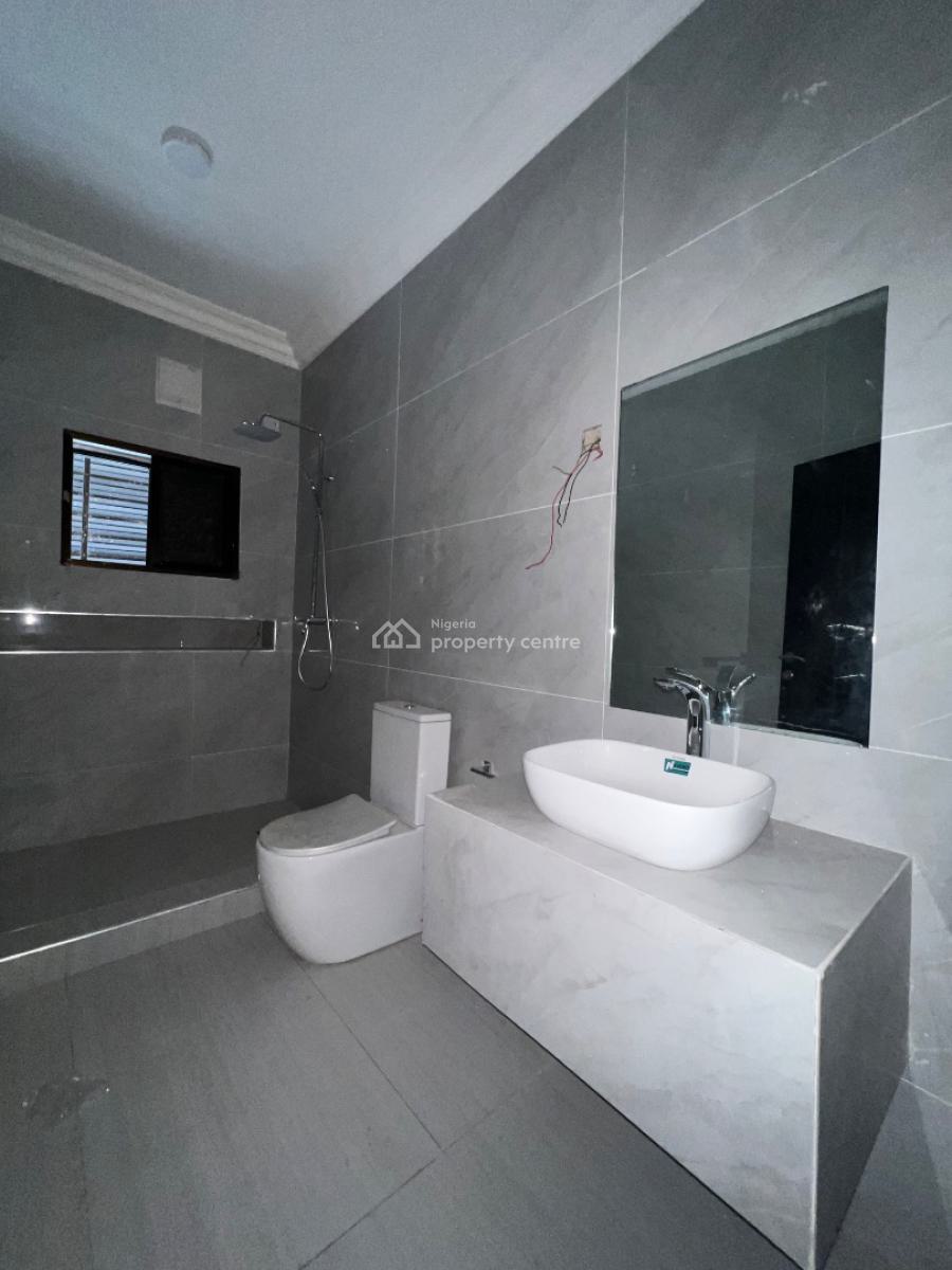 Aesthetically Built 3 Bedroom Apartment  with Bq, Lekki Phase 1, Lekki, Lagos, Flat / Apartment for Rent