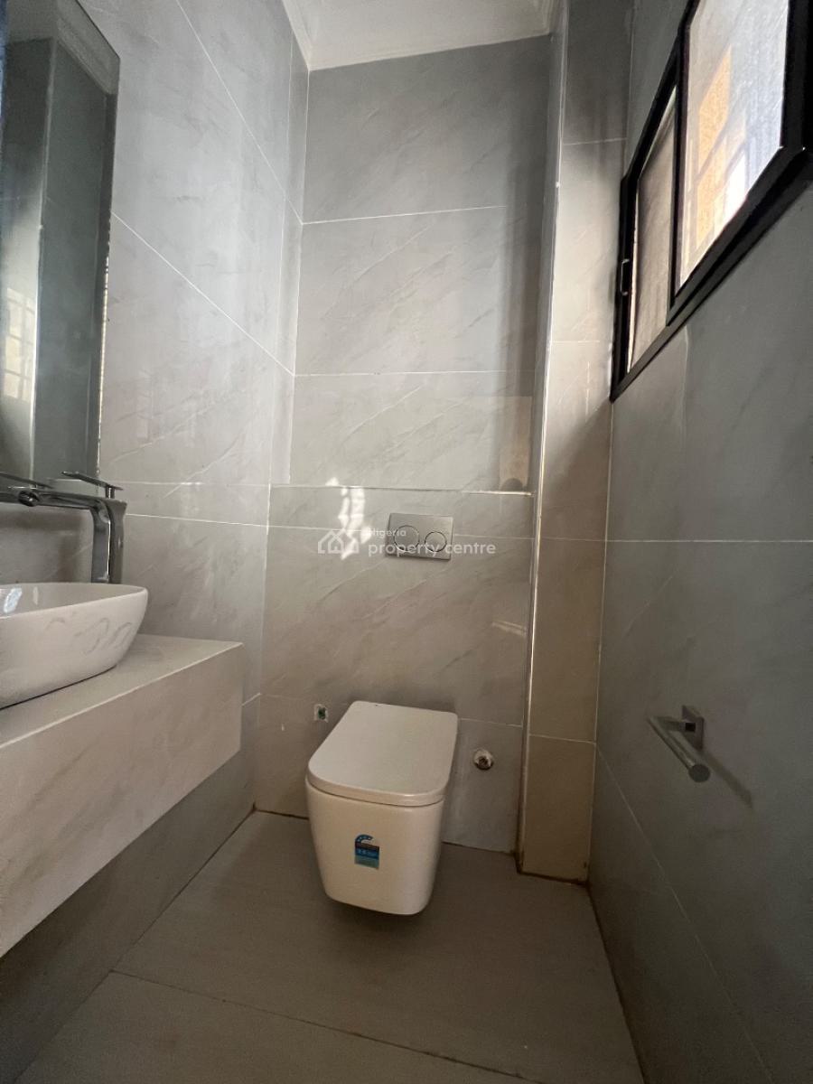 Aesthetically Built 3 Bedroom Apartment  with Bq, Lekki Phase 1, Lekki, Lagos, Flat / Apartment for Rent