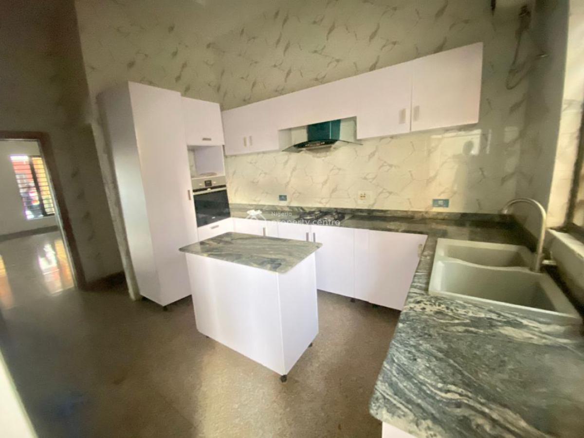 4 Bedroom Terrace, Gra, Ikota, Lekki, Lagos, Terraced Duplex for Rent