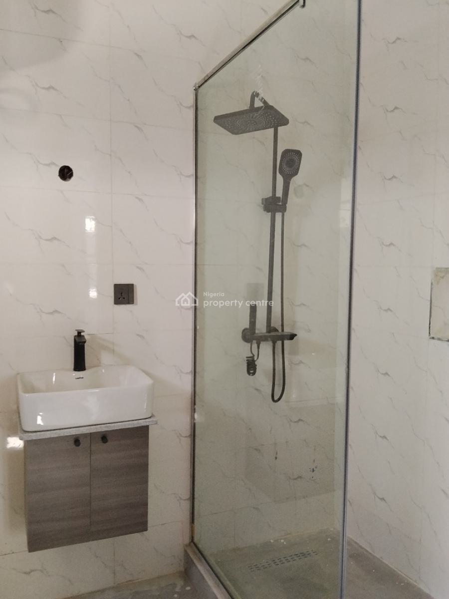 Service 3bedroom ...video Available, Salem Illasan, Ikate Elegushi, Lekki, Lagos, Flat / Apartment for Sale