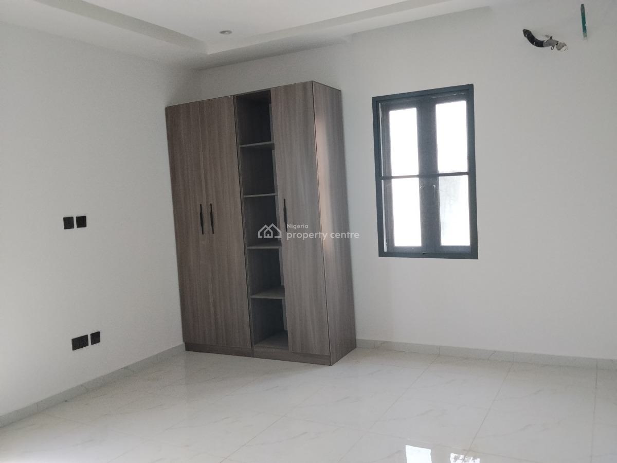 Service 3bedroom ...video Available, Salem Illasan, Ikate Elegushi, Lekki, Lagos, Flat / Apartment for Sale